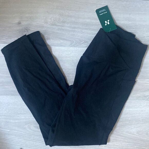 Halara Cloudful® Crossover Pocket Plain Leggings Black NWT in packaging - Picture 4 of 5